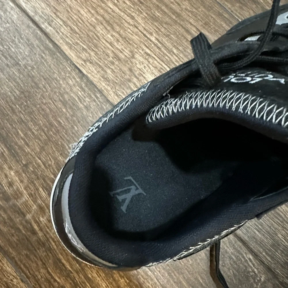 Louis Vuitton Monochrome Mesh Sneakers - Picture 9 of 11